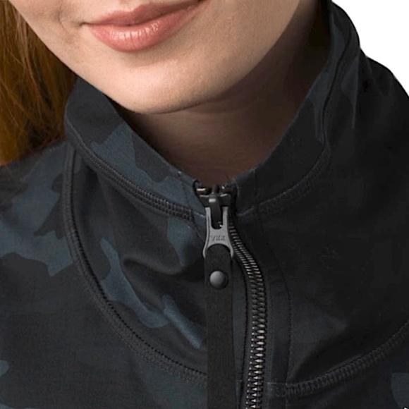 PRANA Layna Zip Up Jacket in Black/Gray Camouflage - Picture 2 of 14